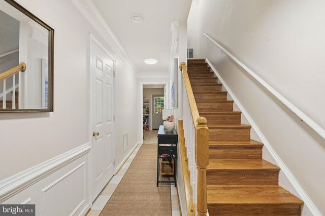 13020 ROSE PETAL CIR, Herndon, VA 20171