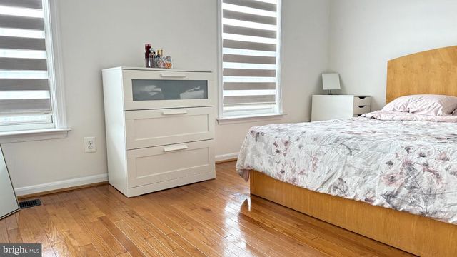 13020 ROSE PETAL CIR, Herndon, VA 20171