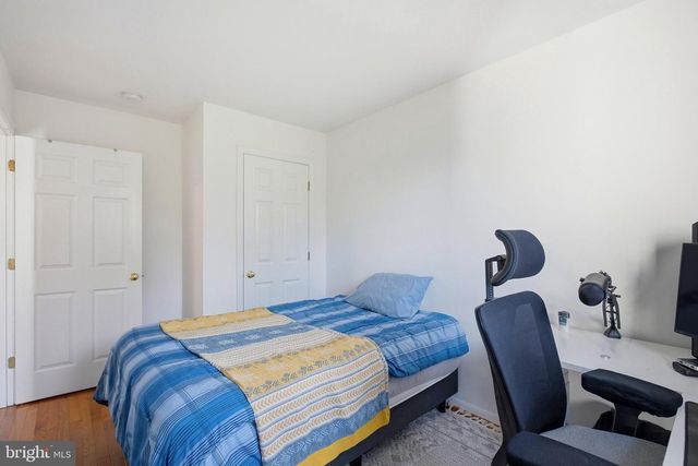 13020 ROSE PETAL CIR, Herndon, VA 20171