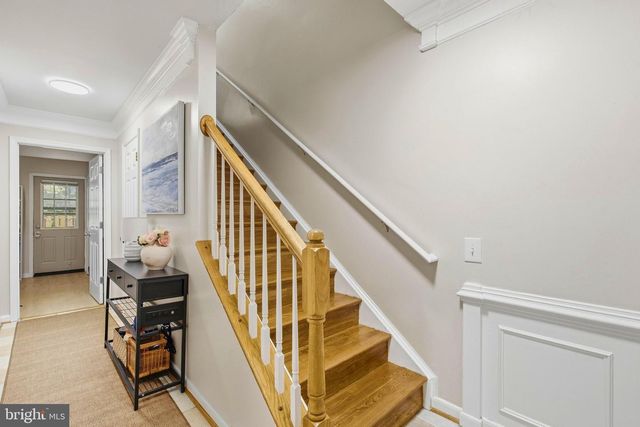 13020 ROSE PETAL CIR, Herndon, VA 20171