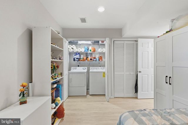 13020 ROSE PETAL CIR, Herndon, VA 20171