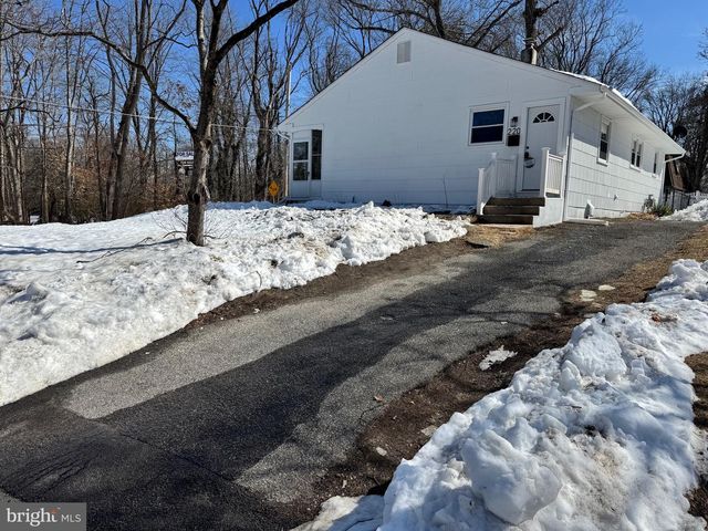 220 VAN HORN AVE, Clementon, NJ 08021