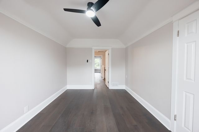 7615 S Champlain Avenue, Chicago, IL 60619
