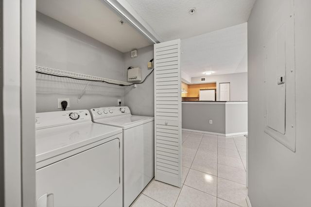 4151 San Marino Boulevard 203, West Palm Beach, FL 33409