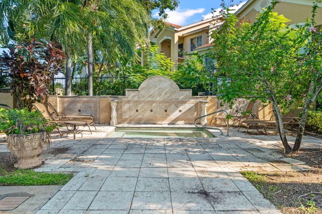 4151 San Marino Boulevard 203, West Palm Beach, FL 33409