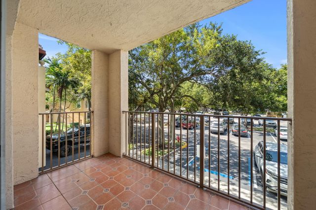 4151 San Marino Boulevard 203, West Palm Beach, FL 33409