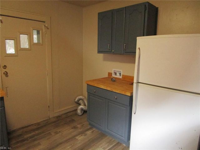 373 Schley AVE, Hampton, VA 23661