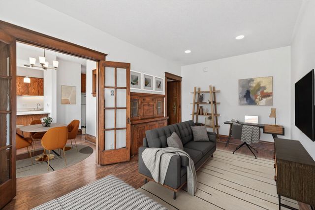 391 Laurel Avenue 304, Saint Paul, MN 55102