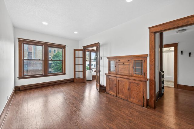 391 Laurel Avenue 304, Saint Paul, MN 55102