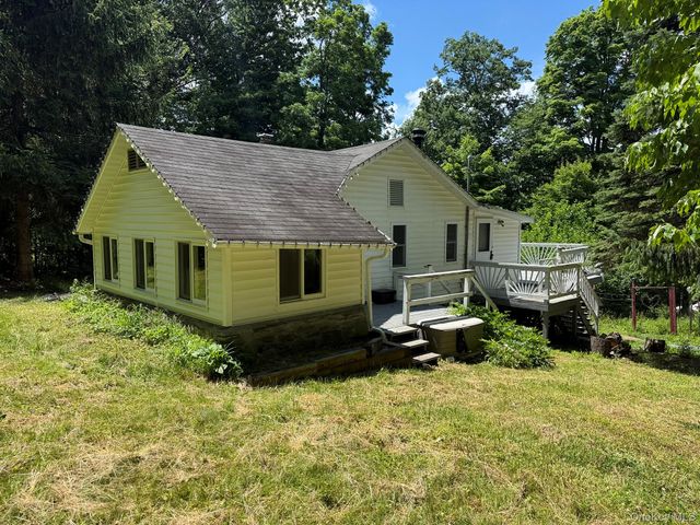 25 Gloria Trail, Monroe, NY 10950