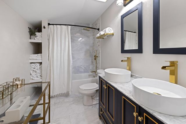 24 North Branch Road, Winhall, VT 05340