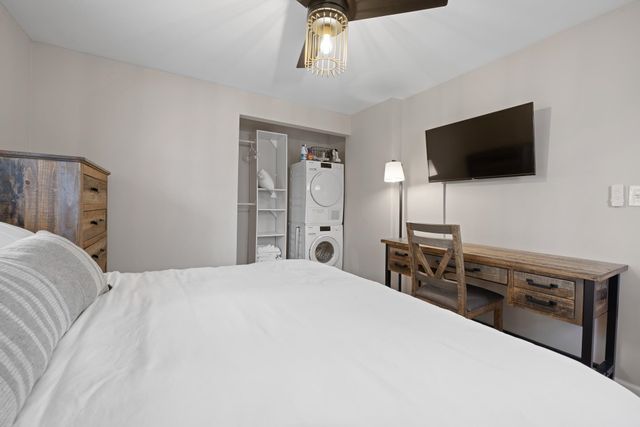 24 North Branch Road, Winhall, VT 05340