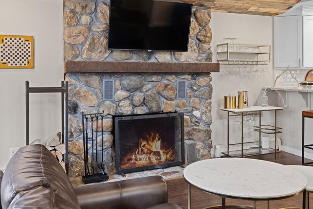 24 North Branch Road, Winhall, VT 05340