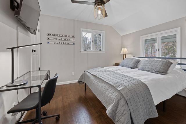 24 North Branch Road, Winhall, VT 05340