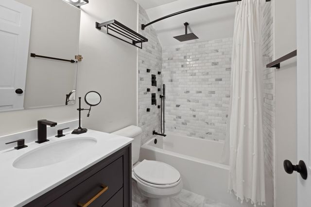 24 North Branch Road, Winhall, VT 05340