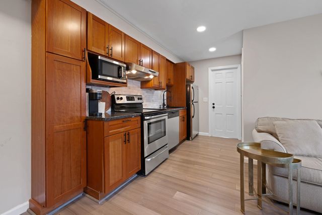 24 North Branch Road, Winhall, VT 05340