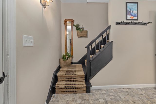 24 North Branch Road, Winhall, VT 05340