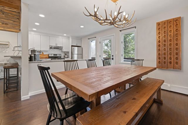 24 North Branch Road, Winhall, VT 05340