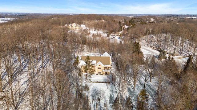 4451 Hartstone DRIVE, Slinger, WI 53086