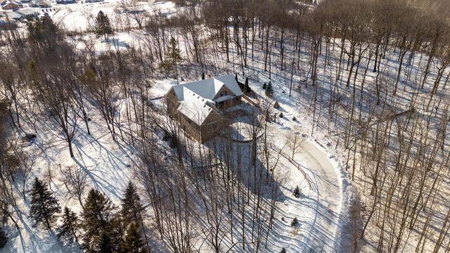 4451 Hartstone DRIVE, Slinger, WI 53086