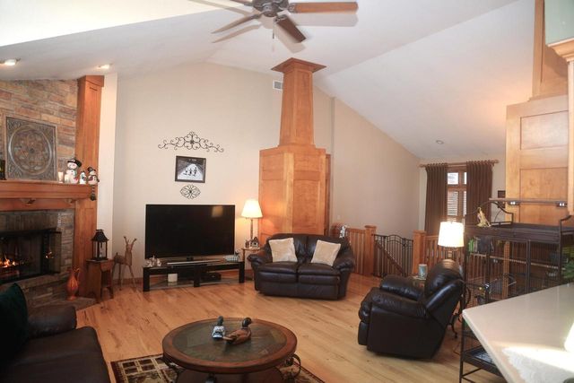 4451 Hartstone DRIVE, Slinger, WI 53086
