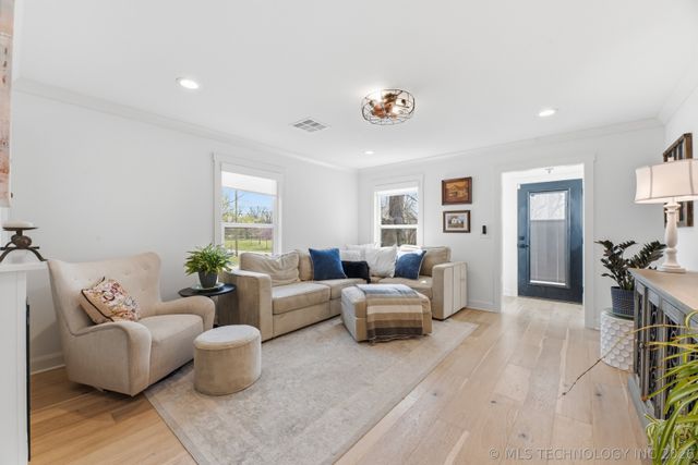 128 S Jackson Street, Broken Arrow, OK 74012