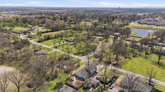 128 S Jackson Street, Broken Arrow, OK 74012