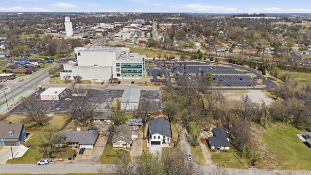 128 S Jackson Street, Broken Arrow, OK 74012