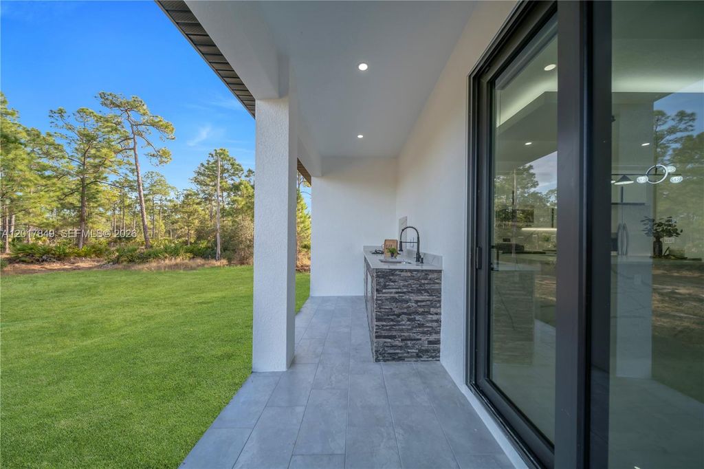 Image 42 of property listing at 301 E 17th St, Lehigh Acres, FL 33972