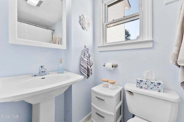 47 Feeder Dam Road, Moreau, NY 12803