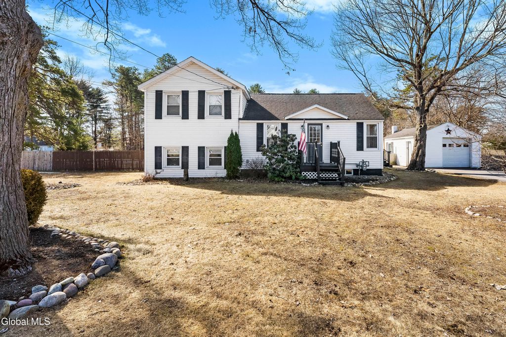 47 Feeder Dam Road, Moreau, NY 12803