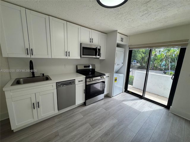 3011 SW 1st Avenue 9, Miami, FL 33129