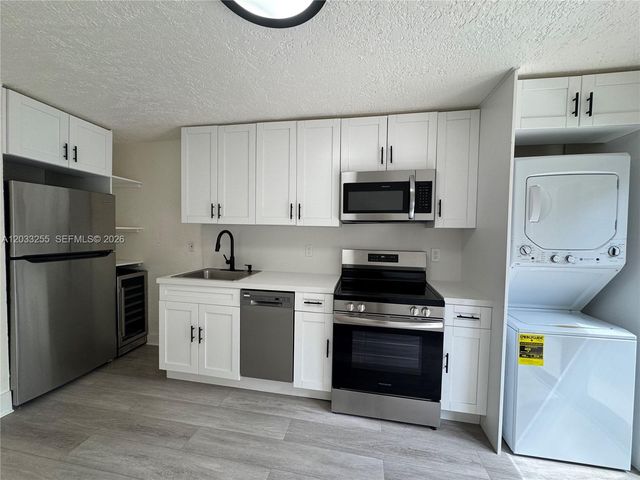 3011 SW 1st Avenue 9, Miami, FL 33129