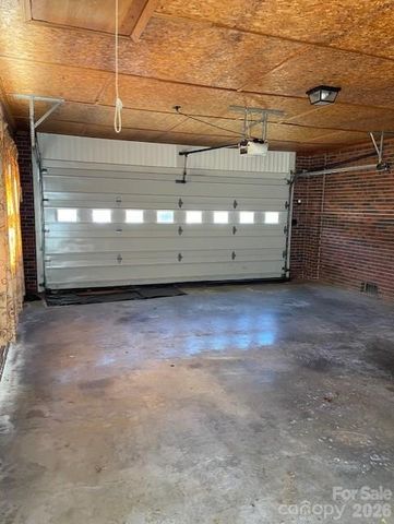 325 Tater Hill Road, Zionville, NC 28698