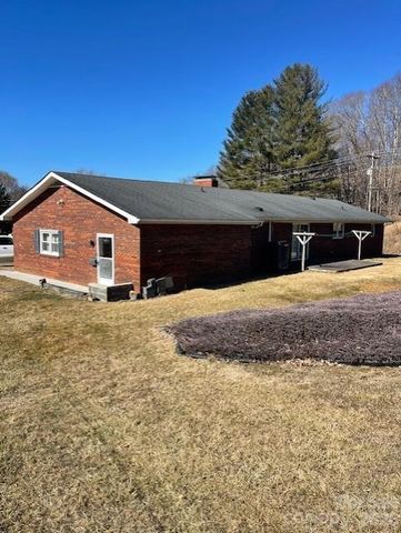 325 Tater Hill Road, Zionville, NC 28698