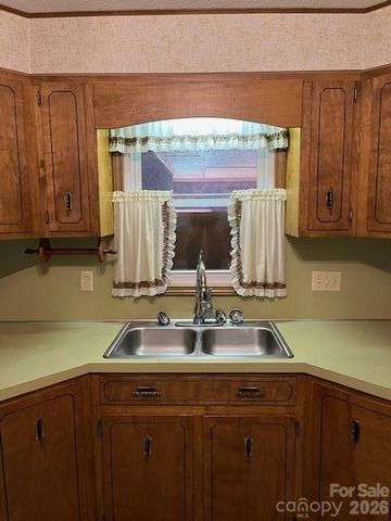 325 Tater Hill Road, Zionville, NC 28698