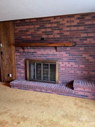 325 Tater Hill Road, Zionville, NC 28698