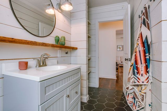 1331 Michigan Avenue, Dallas, TX 75216