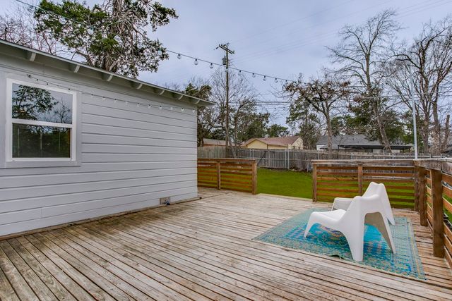 1331 Michigan Avenue, Dallas, TX 75216