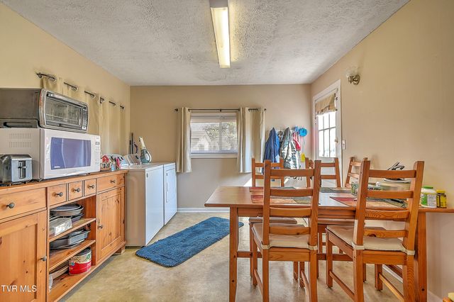 118 North Lincoln Avenue, Jonesborough, TN 37659