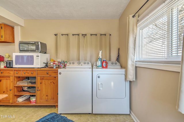 118 North Lincoln Avenue, Jonesborough, TN 37659