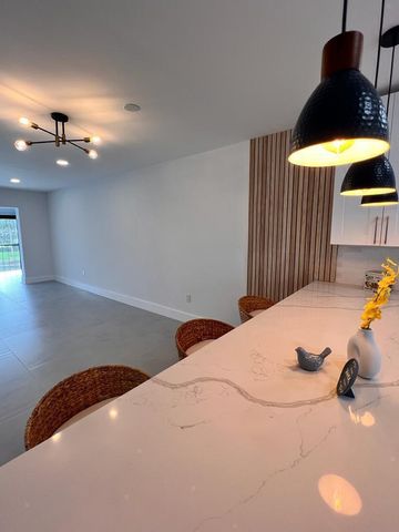 7898 Eastlake Drive 7d, Boca Raton, FL 33433
