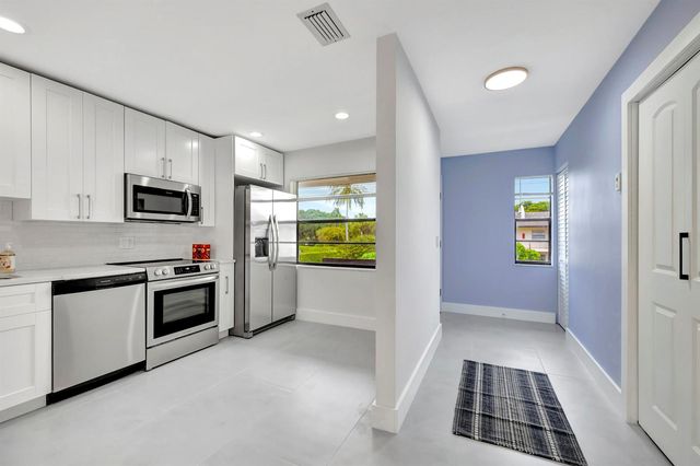 7898 Eastlake Drive 7d, Boca Raton, FL 33433
