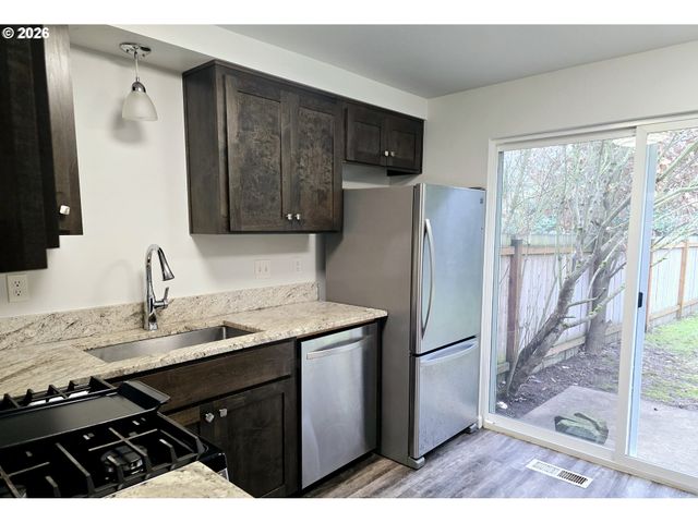 154 NORMAN Ave, Eugene, OR 97404