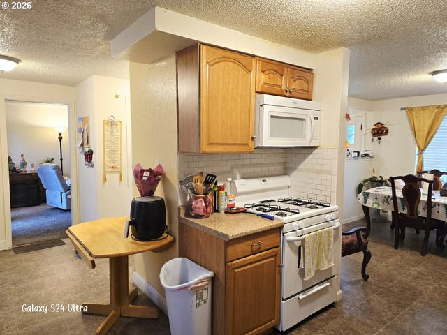 154 NORMAN Ave, Eugene, OR 97404