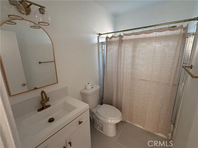 212 W 84TH ST, Los Angeles, CA 90003