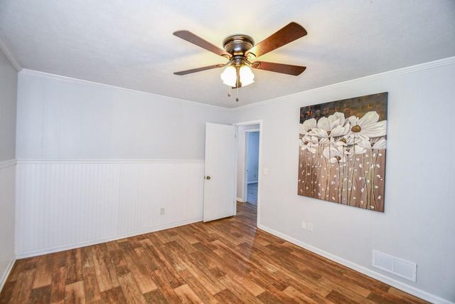 1397 Ridgewood Drive SW, Lilburn, GA 30047
