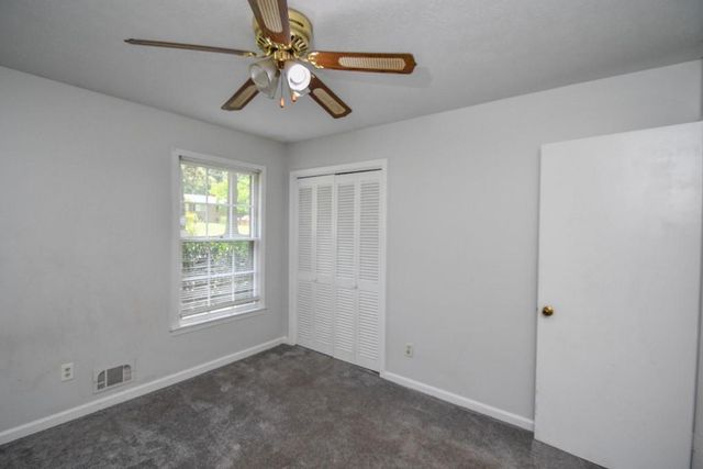 1397 Ridgewood Drive SW, Lilburn, GA 30047