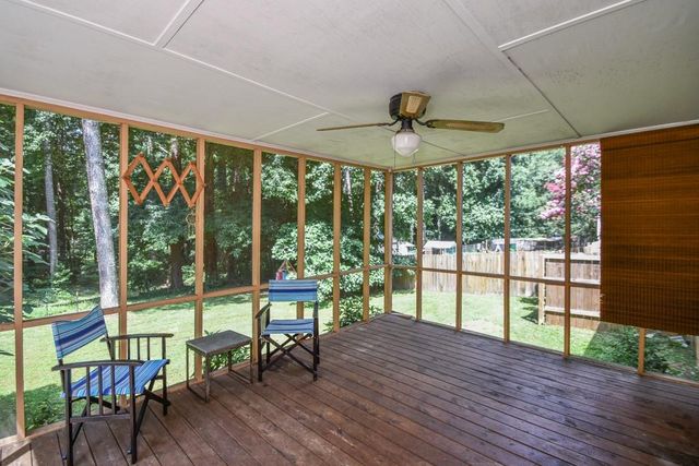 1397 Ridgewood Drive SW, Lilburn, GA 30047