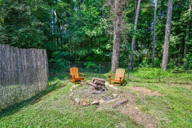 1397 Ridgewood Drive SW, Lilburn, GA 30047